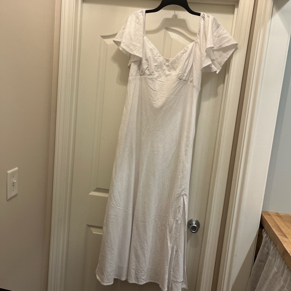 White Sweetheart Flutter Sleeve Midi Sundress